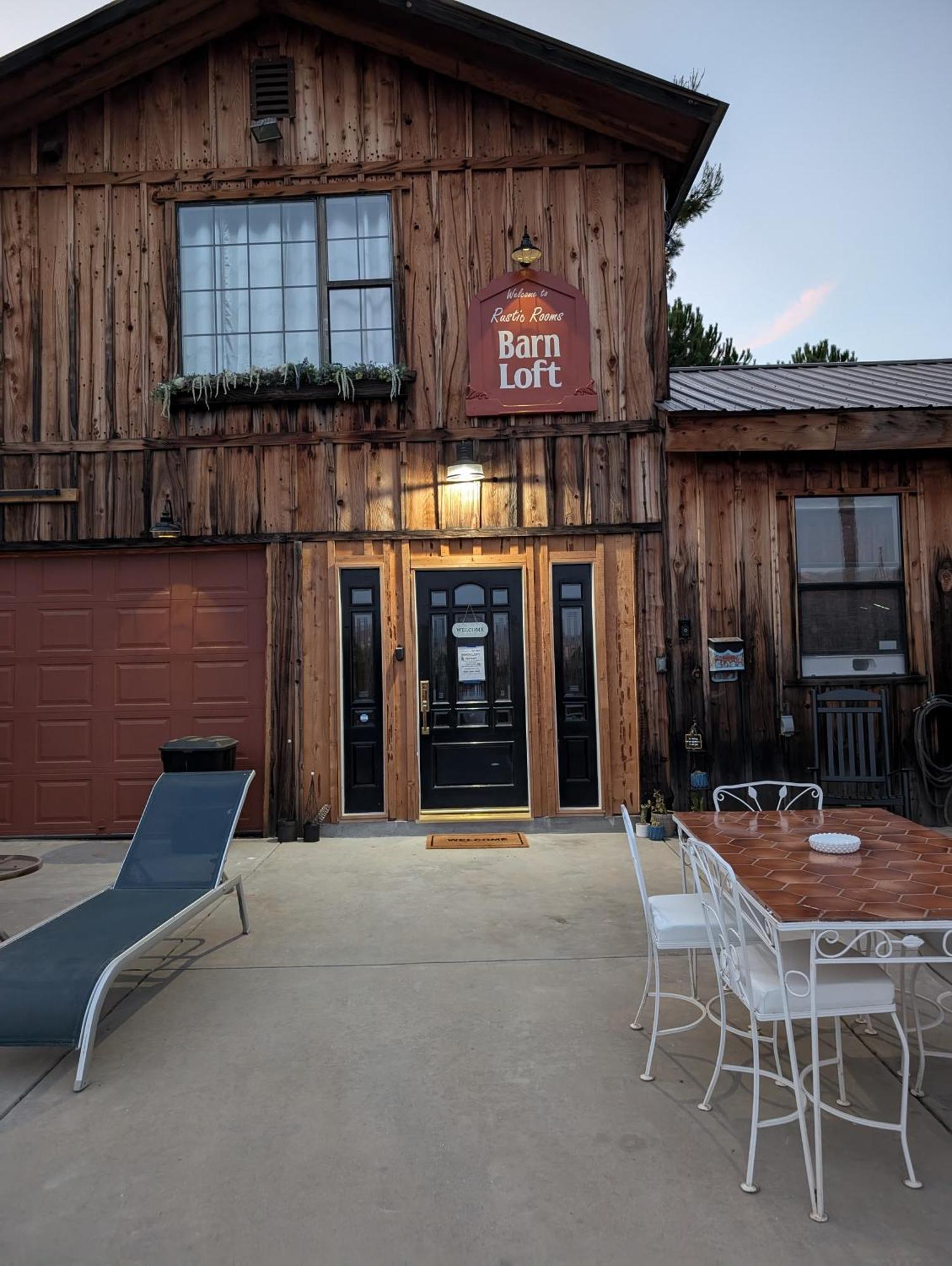 Rustic Rooms Barn Loft 스쿼밸리 외부 사진